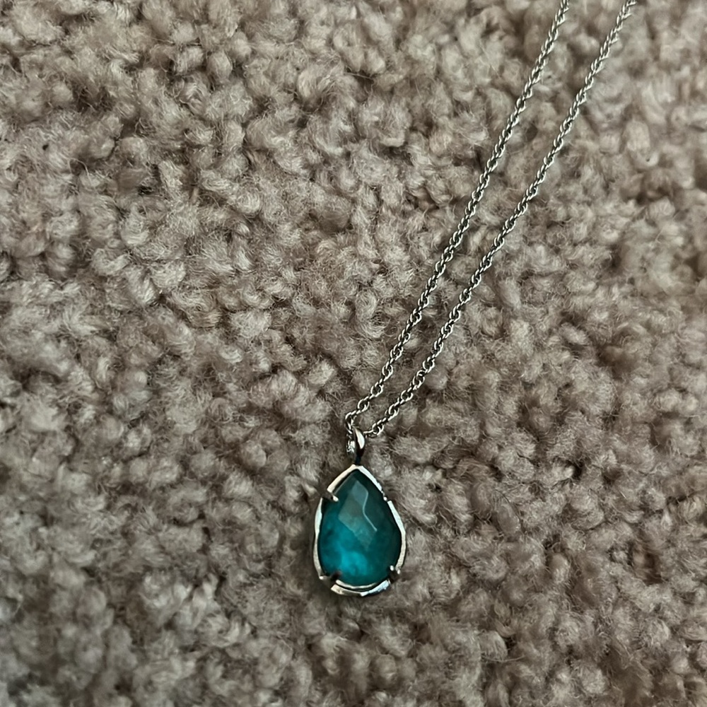 Kendra Scott aqua necklace